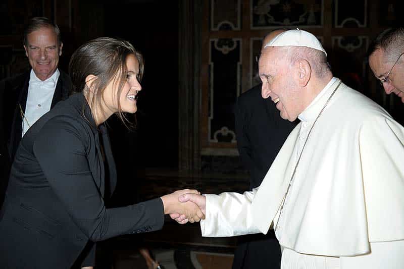 Bevacqua shakes Pope Francis' hand.