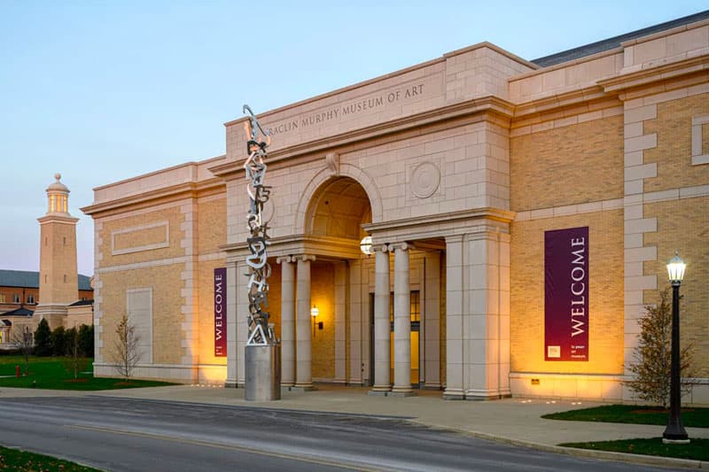 Main entrance to the Raclin Murphy Museum of Art.