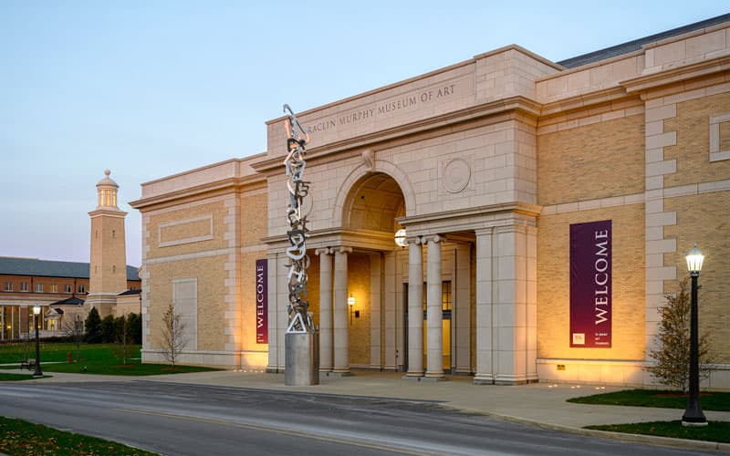 Main entrance to the Raclin Murphy Museum of Art.