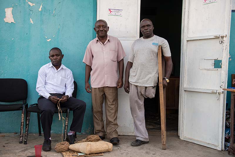 Landmine victims make rope out of banana fiber.