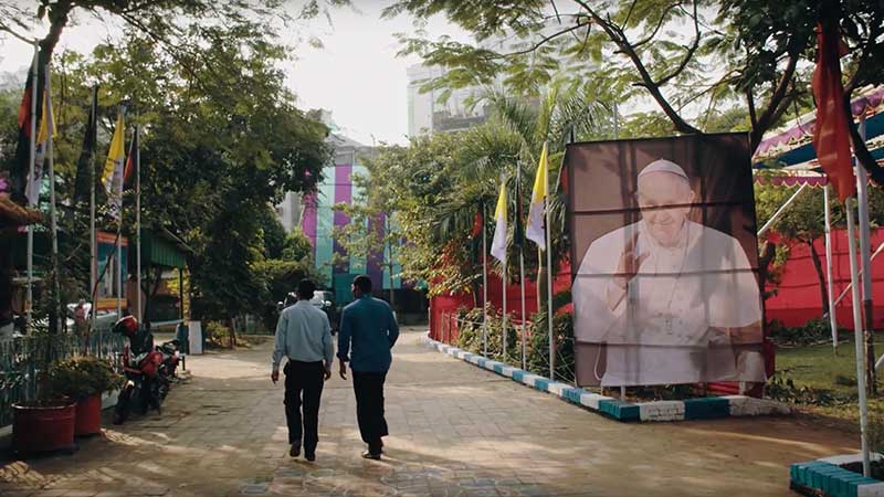 His Holiness, Pope Francis ended his historic visit to this impoverished and overwhelmingly Muslim nation today by blessing the cornerstone of the Congregation of Holy Cross’s latest triumph in Catholic higher education, establishment of Notre Dame University Bangladesh (NDUB). He also blessed the cornerstone of Notre Dame College, Bangladesh’s most prominent preparatory school, founded in 1949.