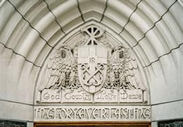 East door of the Basilica of the Sacred Heart with the inscription 'God, Country, Notre Dame.'