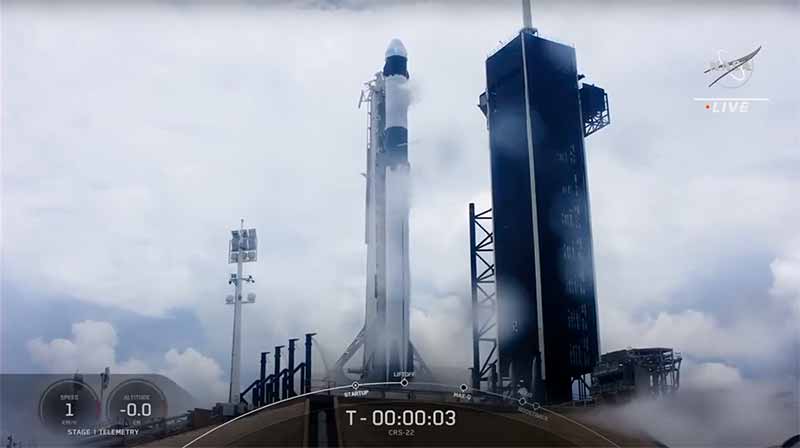 A screenshot of a live stream of the SpaceX Falcon 9 rocket at launch.